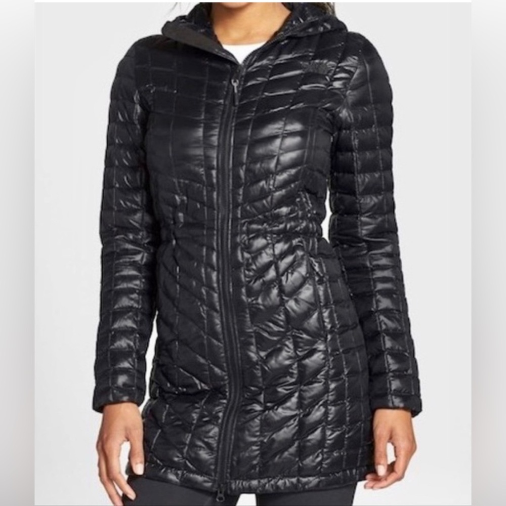The North Face Quilted Thermoball
Hooded Parka